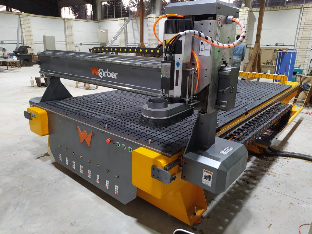 دستگاه سی ان سی CNC سه محور- تخت واربر مدل پایتون