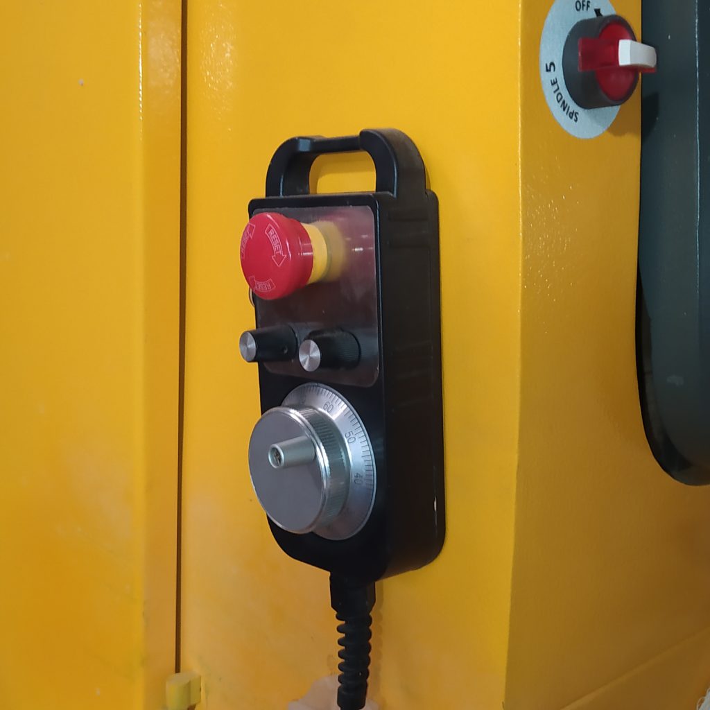 دستگاه منبت چهار محور مدل Raptor E3322-H410MT